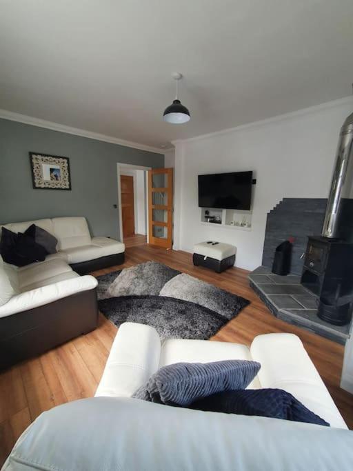 Fort William Lovely Flat Central Location Exterior photo